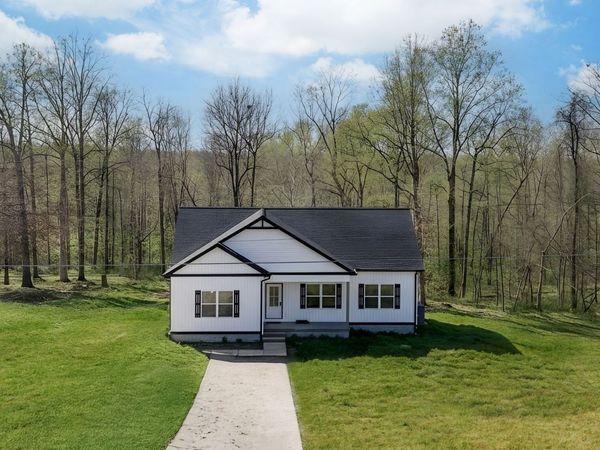 3033 Bowker Road , Charlotte, TN 37036