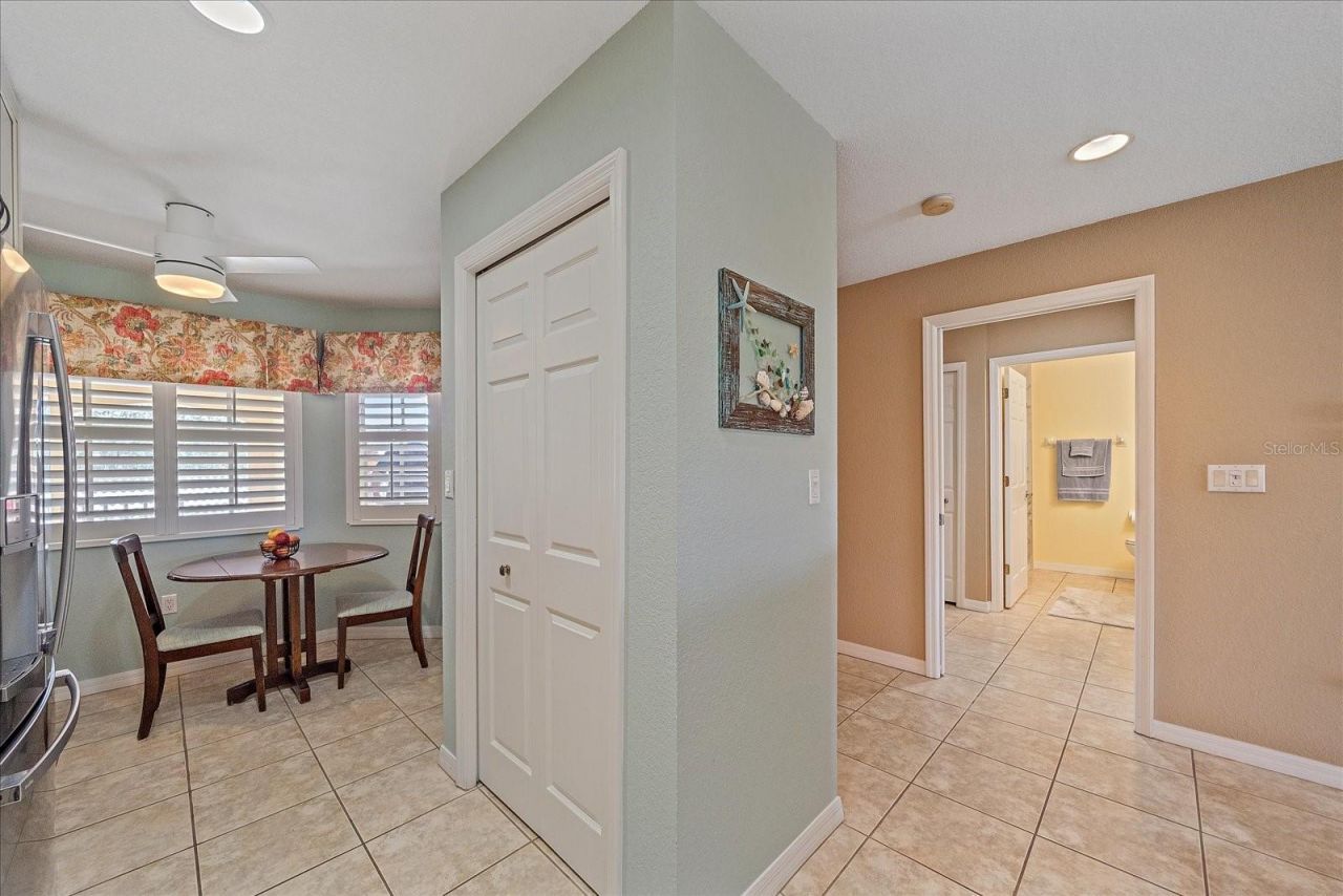 6334 Grand Oak Circle, Unit 203, Bradenton, FL 34203 Photo