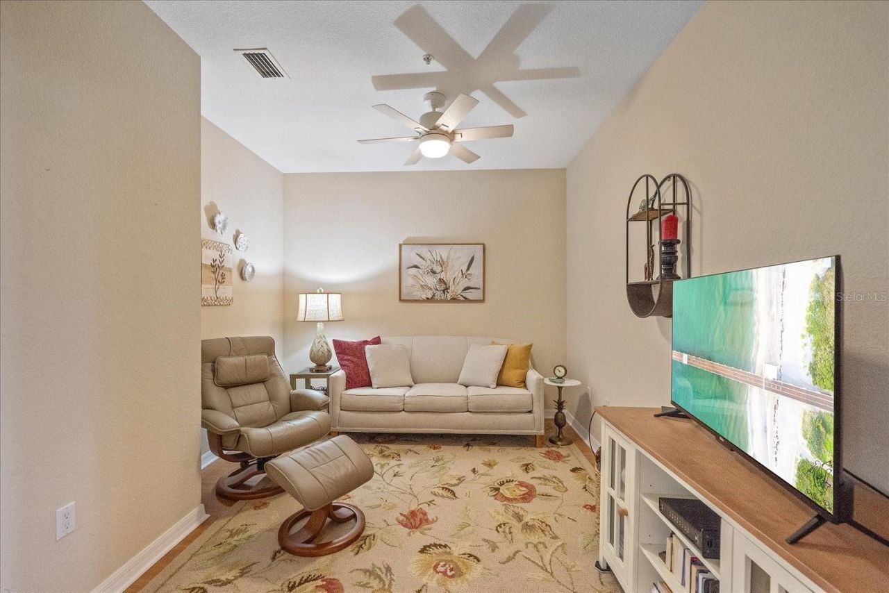 6334 Grand Oak Circle, Unit 203, Bradenton, FL 34203 Photo