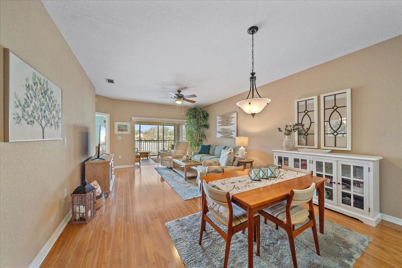 6334 Grand Oak Circle, Unit 203, Bradenton, FL 34203 Photo