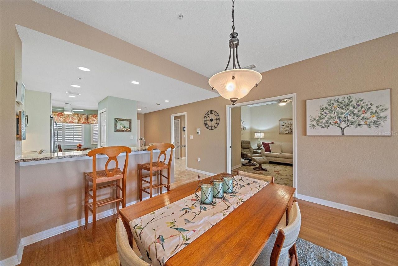 6334 Grand Oak Circle, Unit 203, Bradenton, FL 34203 Photo