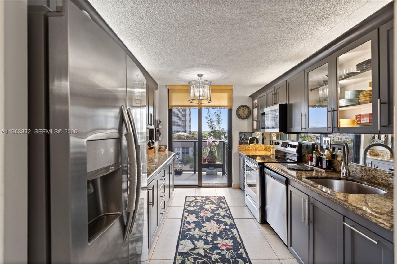 18151 NE 31st Ct, Unit 701, Aventura, FL 33160 Photo