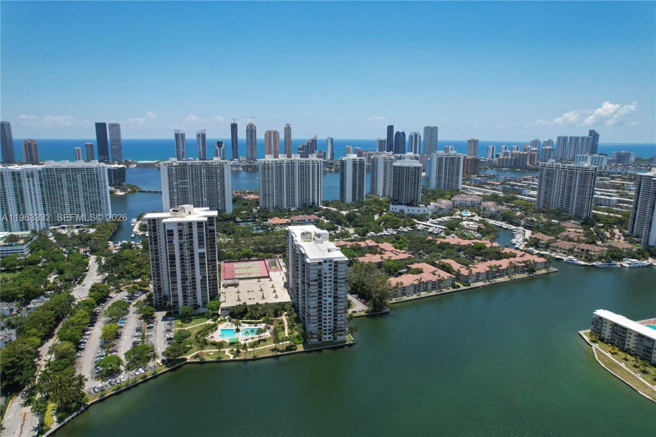 18151 NE 31st Ct, Unit 701, Aventura, FL 33160 Photo