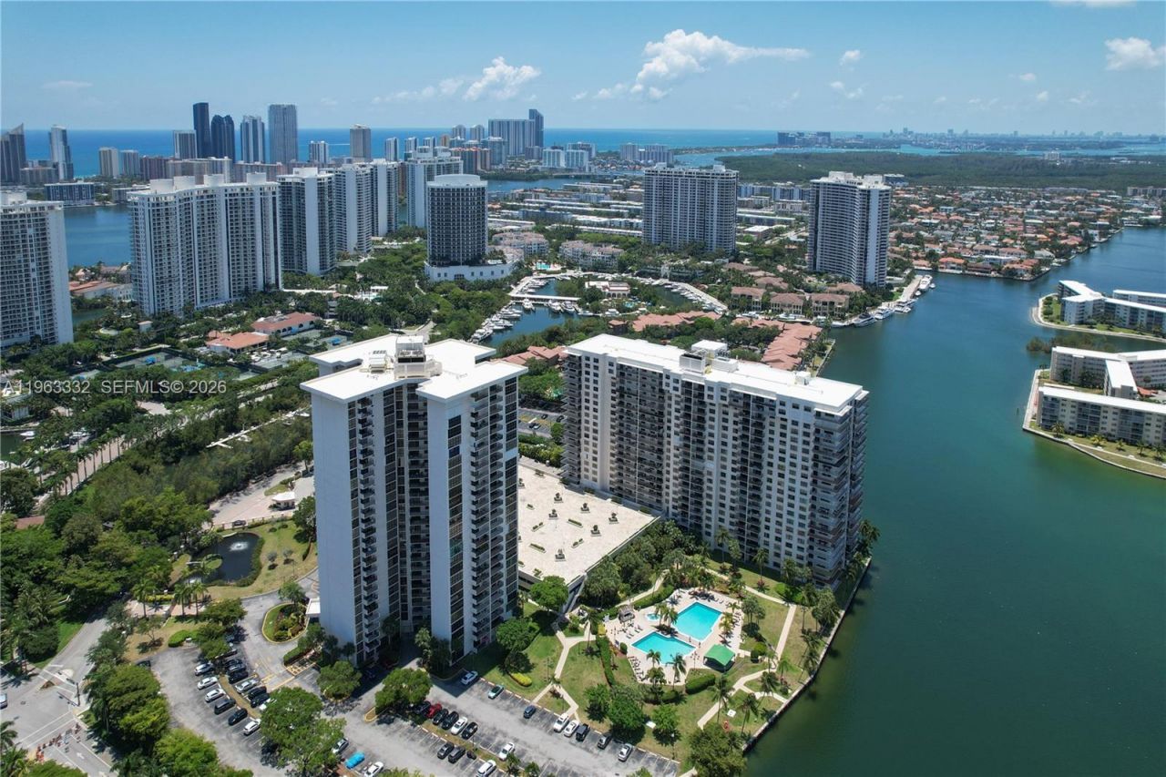 18151 NE 31st Ct, Unit 701, Aventura, FL 33160 Photo