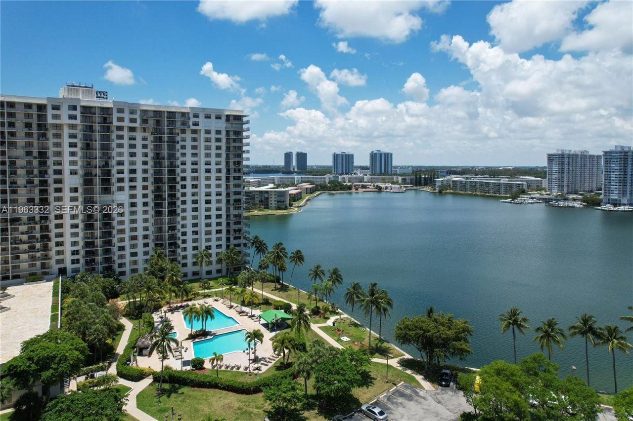 18151 NE 31st Ct, Unit 701, Aventura, FL 33160 Photo