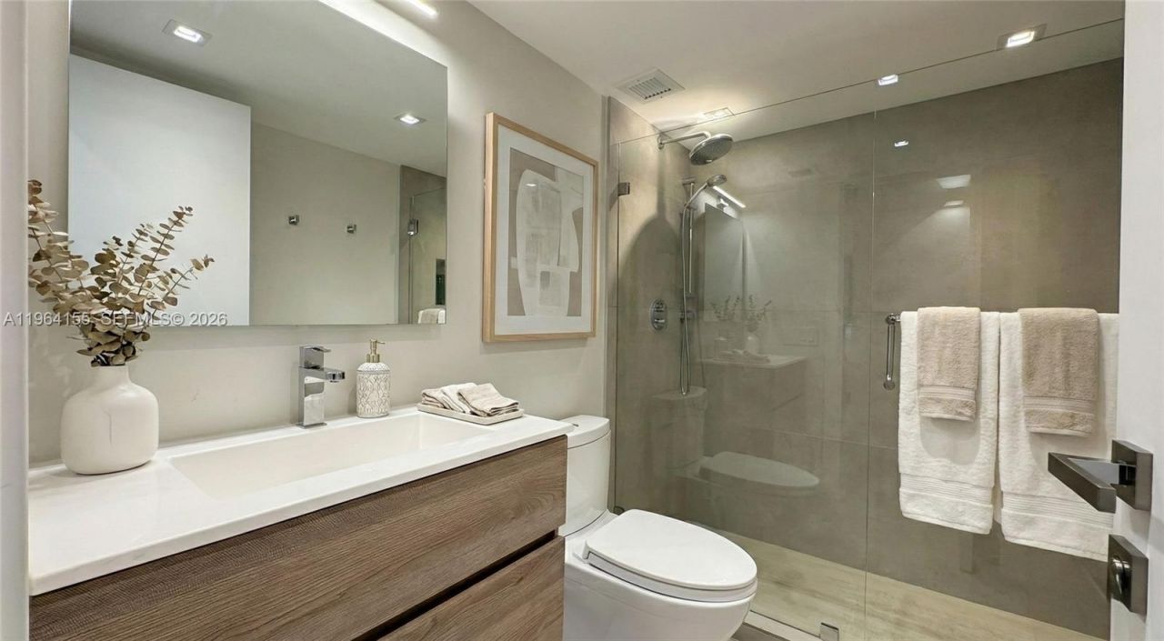 170 Ocean Lane Dr , Unit 403, Key Biscayne, FL 33149 Photo