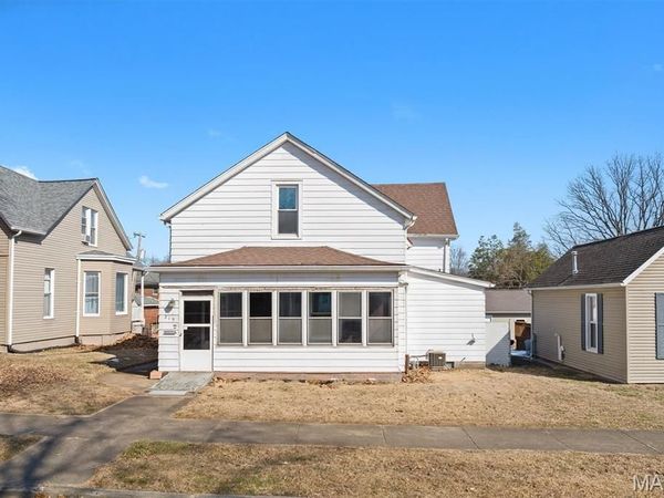 219 Portland Avenue, Belleville, IL 62220