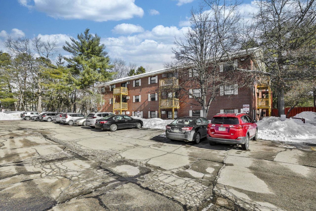 12 East Side Drive, Unit 13, Concord, NH 03301 Main Photo