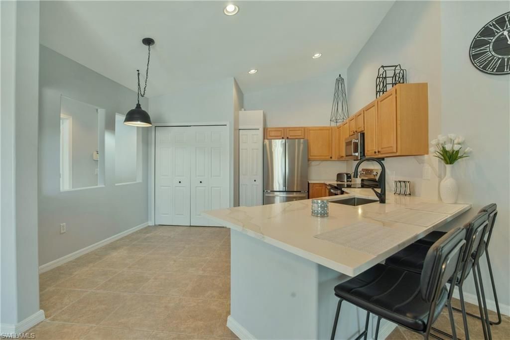 10124 Colonial Country Club Blvd, Unit 502, Fort Myers, FL 33913 Photo