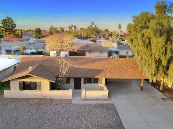 2924 W MYRTLE Avenue, Phoenix, AZ 85051