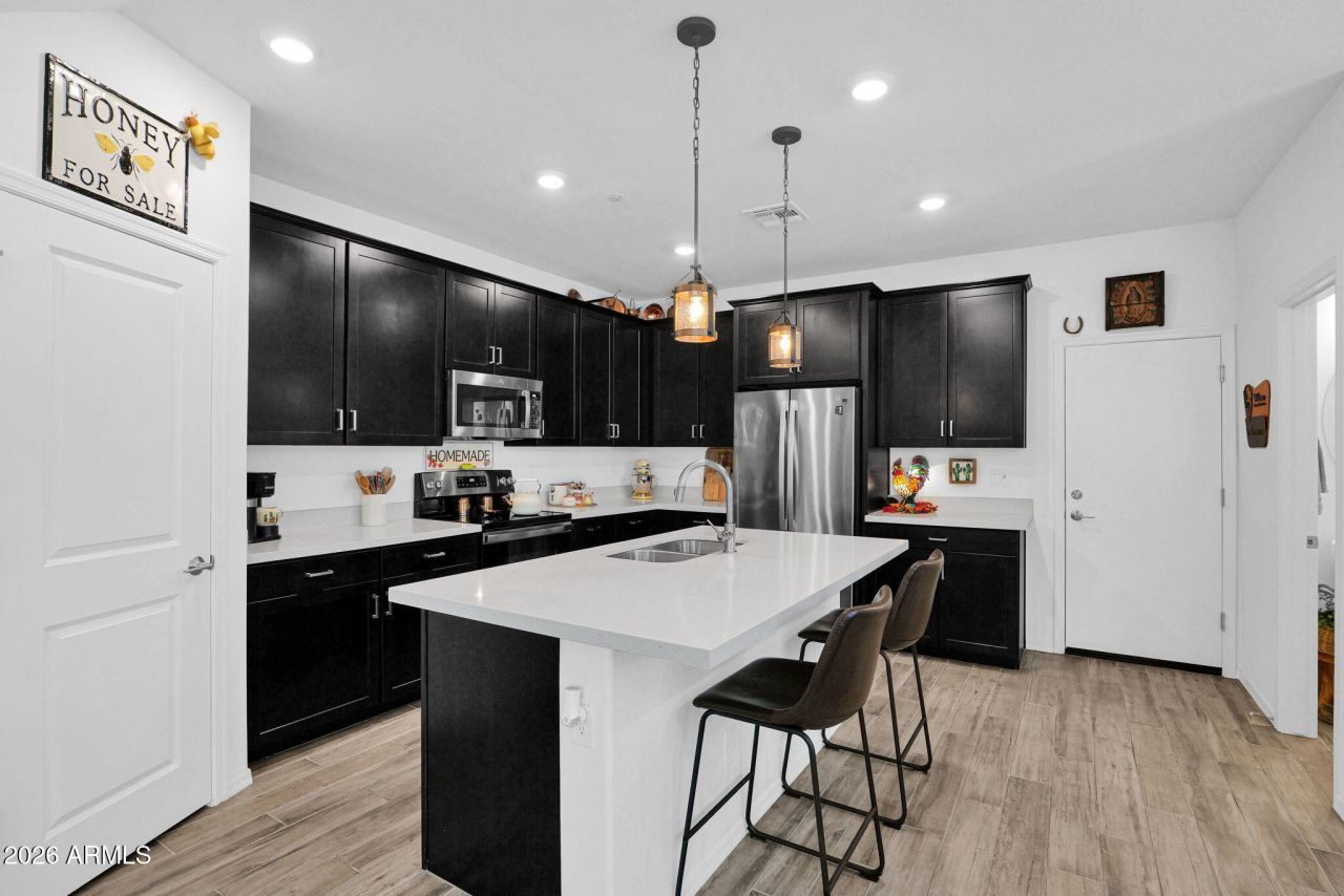 1917 E Hampton Lane, Unit 111, Gilbert, AZ 85295 Main Photo