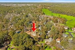 2212 Franklin Circle photo 4