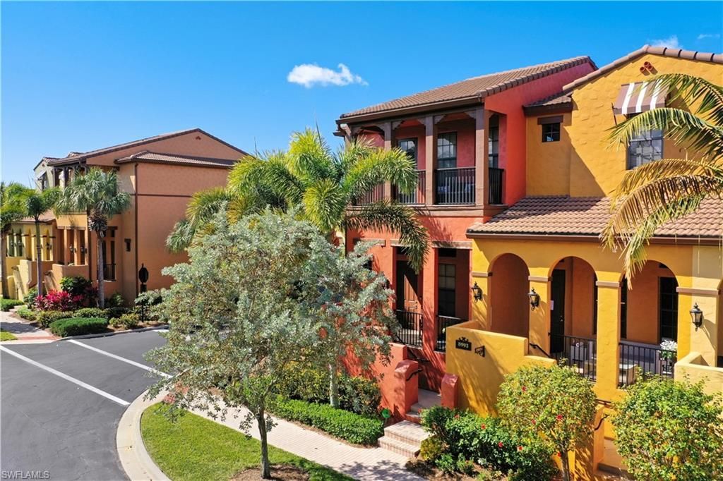 8993 Cambria Cir, Unit 1907, Naples, FL 34113 Photo