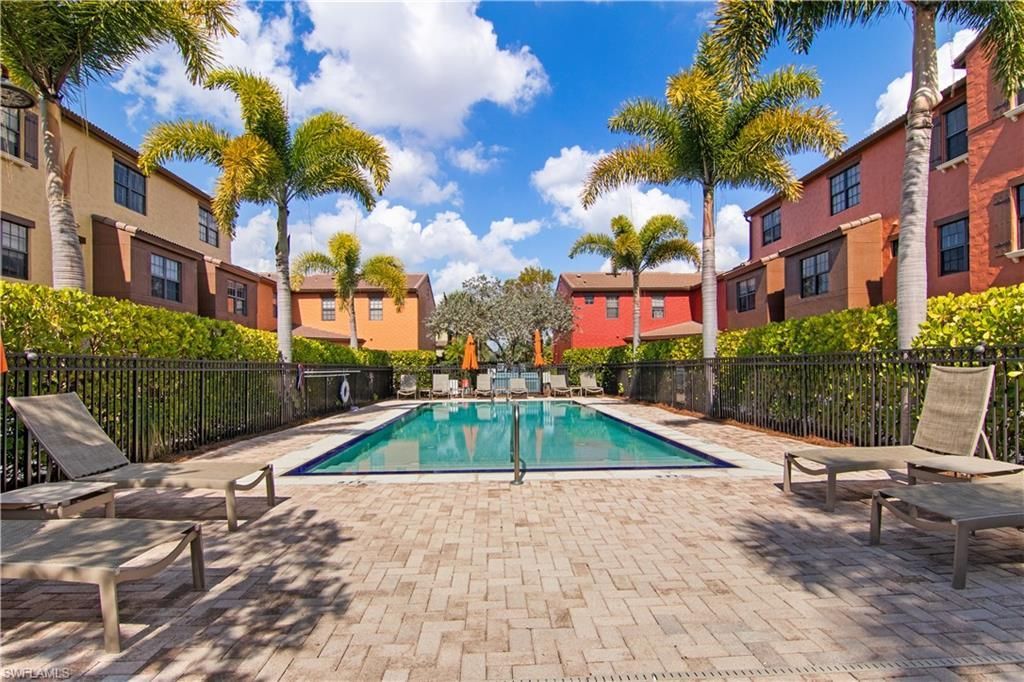 8993 Cambria Cir, Unit 1907, Naples, FL 34113 Photo