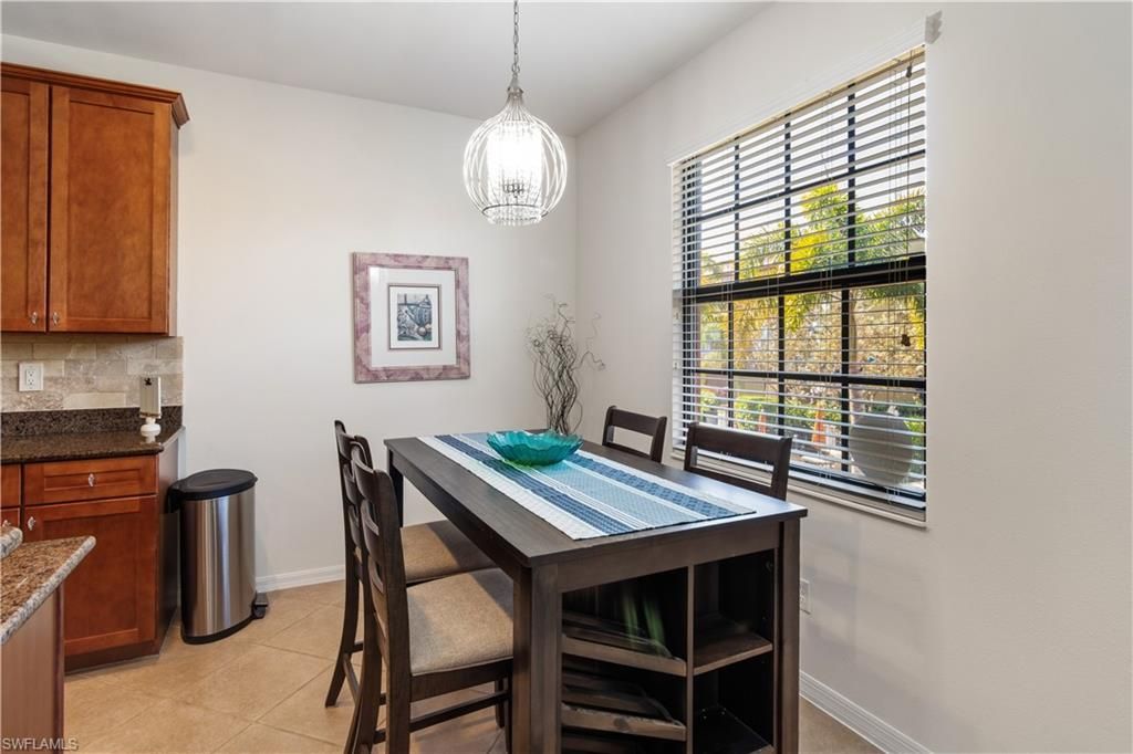 8993 Cambria Cir, Unit 1907, Naples, FL 34113 Photo