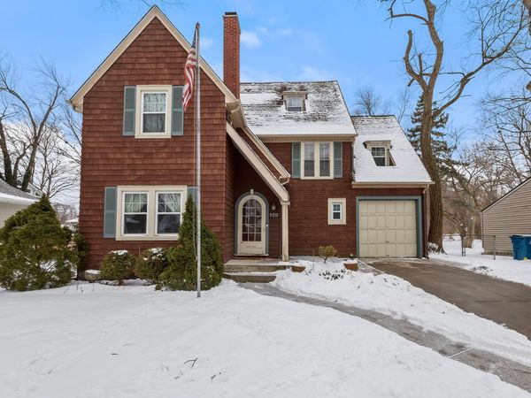 109 Elmwood Place, Crown Point, IN 46307