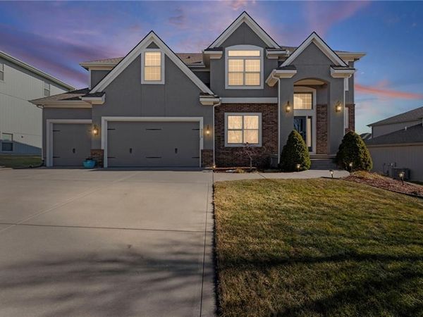 9539 N Kentucky Avenue, Kansas City, MO 64157