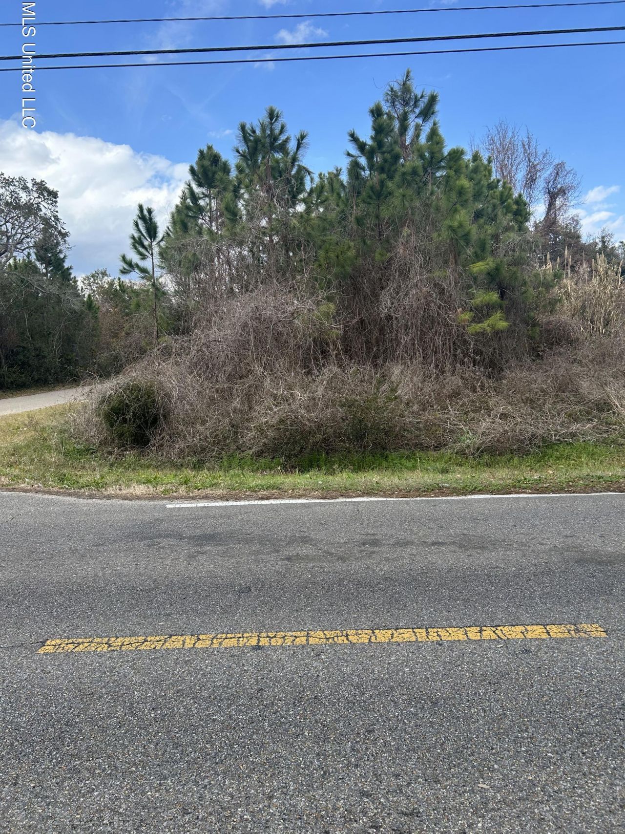 200 Bayview Street, Pass Christian, MS 39571 Main Photo