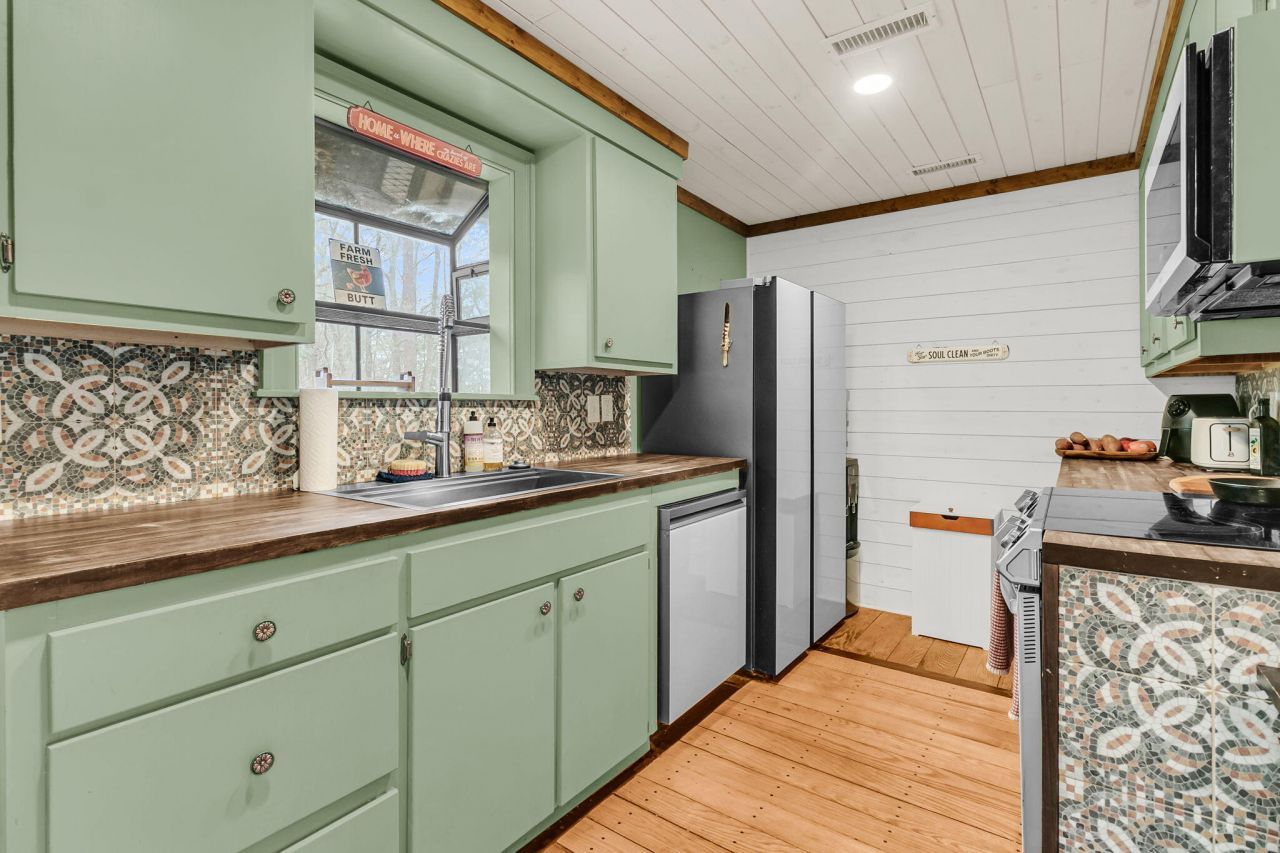 7769 Old Jacksonboro Road Photo 13