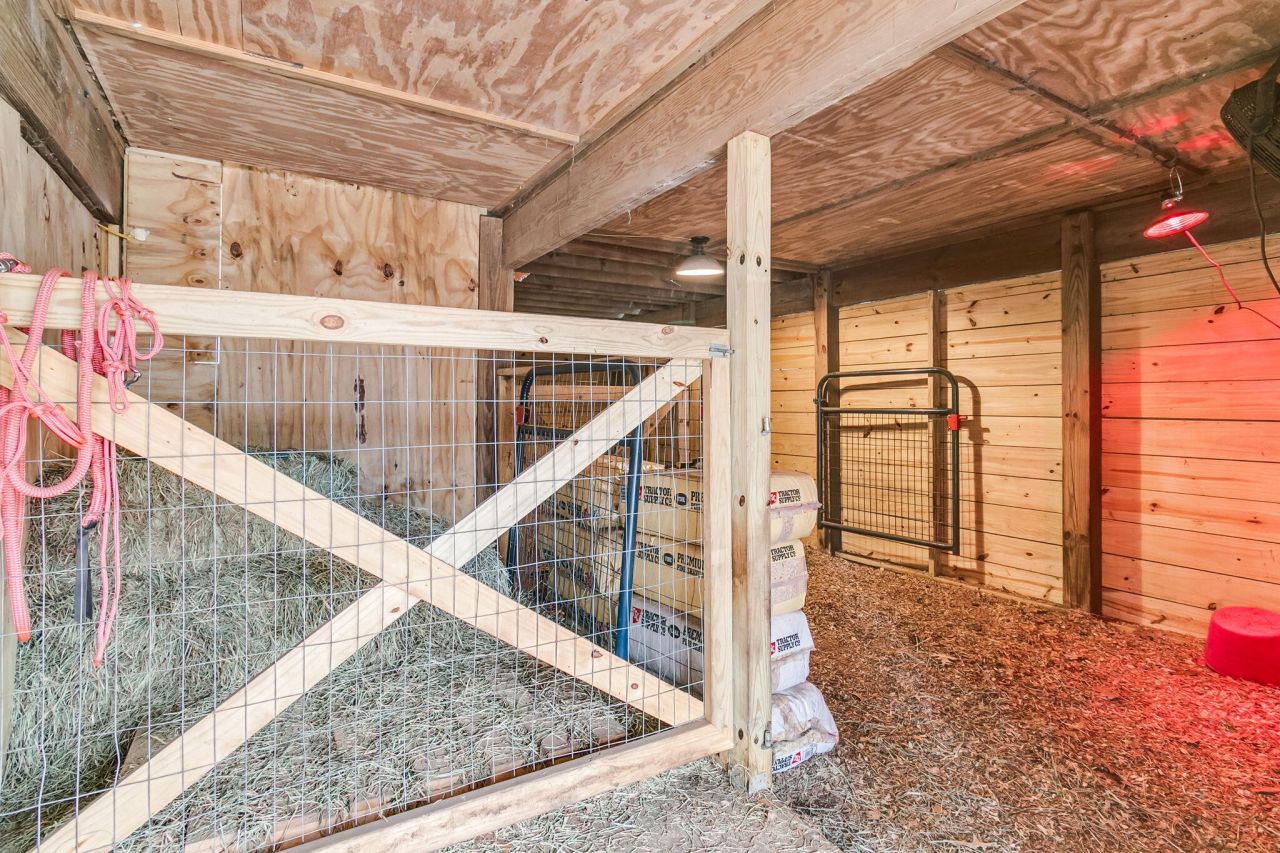 7769 Old Jacksonboro Road Photo 34