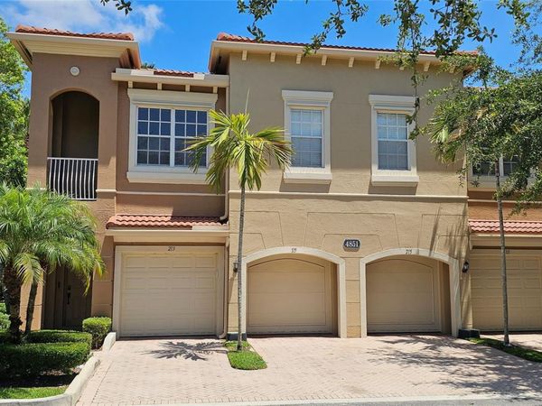 4851 Bonsai Cir, Unit 215, Palm Beach Gardens, FL 33418