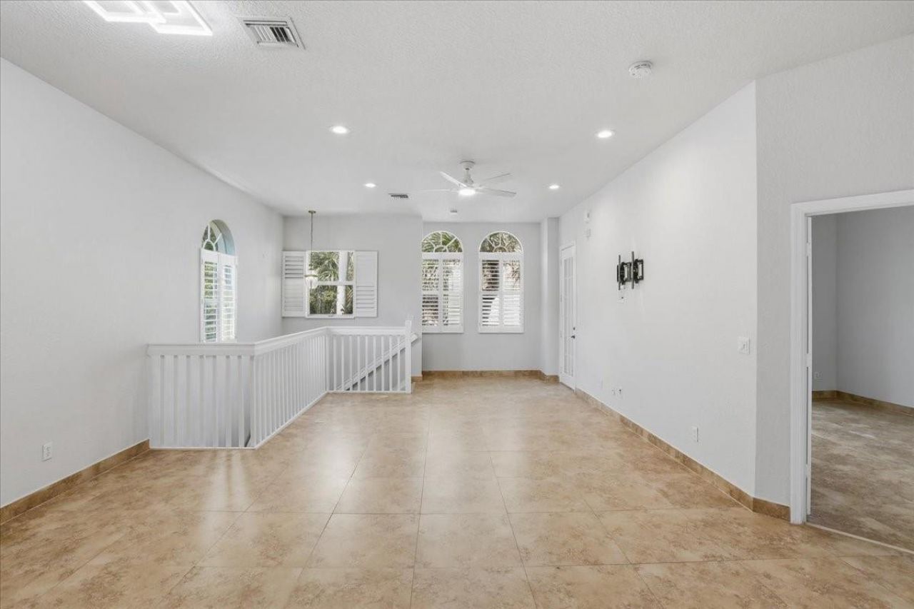 4851 Bonsai Cir, Unit 215, Palm Beach Gardens, FL 33418 Photo