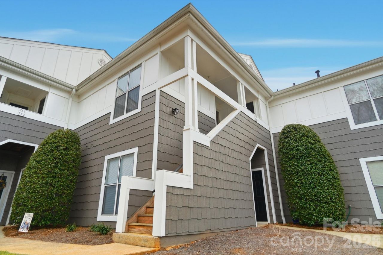 753 Southwest Drive, Davidson, NC 28036 Main Photo