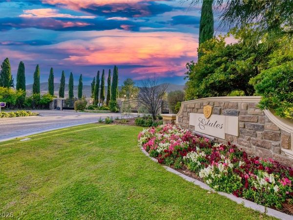 6 Eagles Landing Lane, Las Vegas, NV 89141