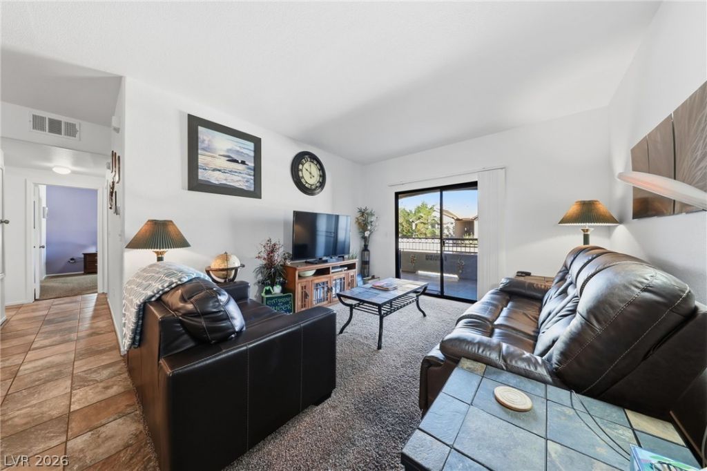 8250 N Grand Canyon Drive, Unit 2134, Las Vegas, NV 89166 Main Photo