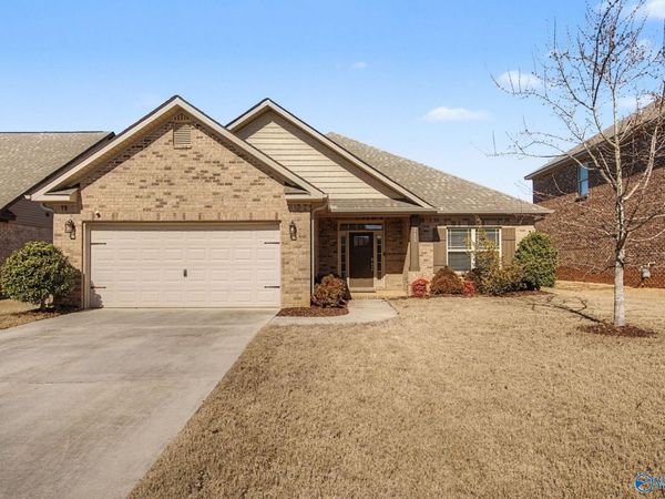 215 Iron Circle, Meridianville, AL 35759