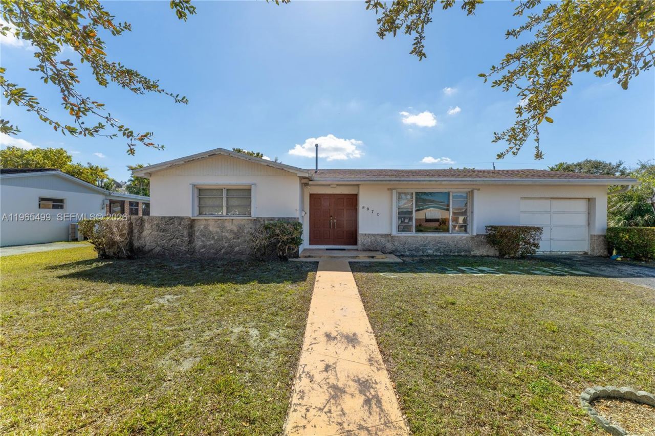 8970 SW 82nd St, Miami, FL 33173 Photo