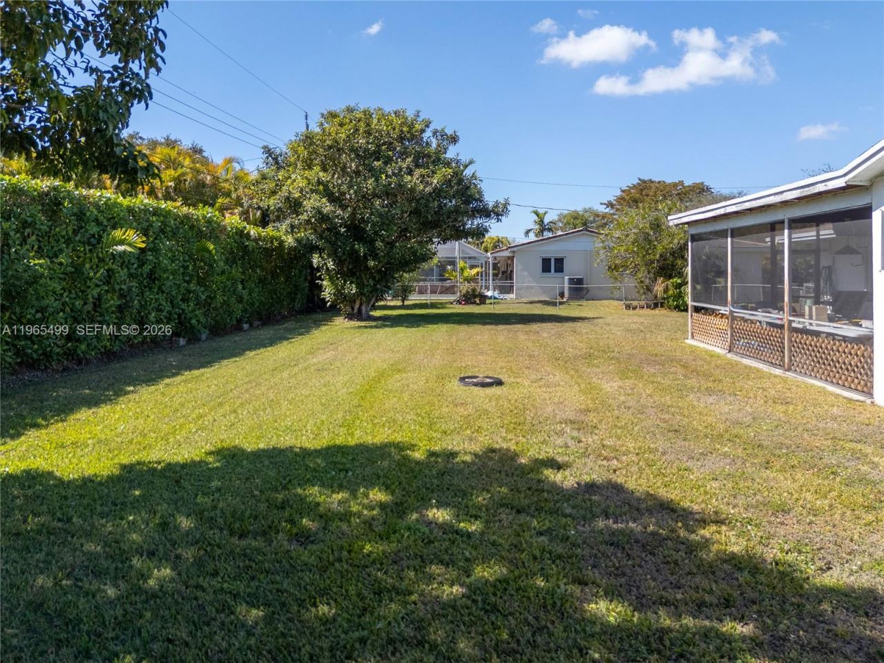 8970 SW 82nd St, Miami, FL 33173 Photo