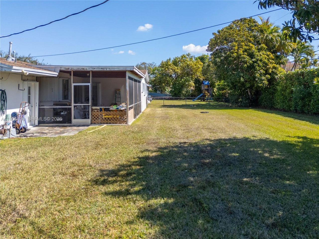 8970 SW 82nd St, Miami, FL 33173 Photo