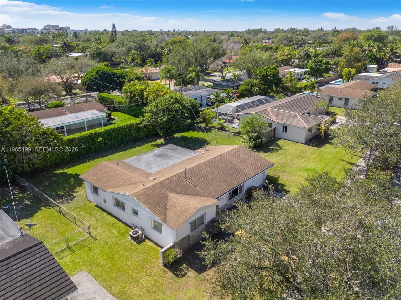 8970 SW 82nd St, Miami, FL 33173 Photo