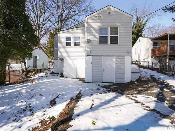 512 Coppinger Drive, St Louis, MO 63135