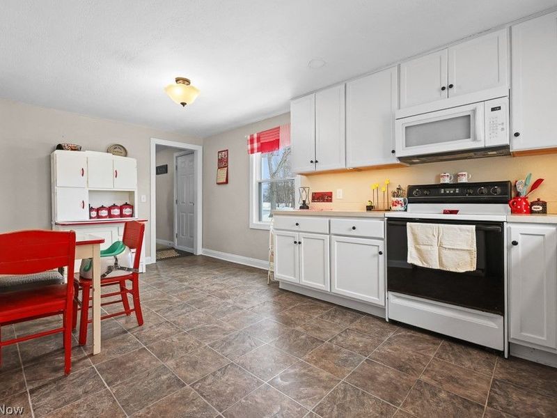 5019 Union Avenue NE, Homeworth, OH 44634 Photo 5