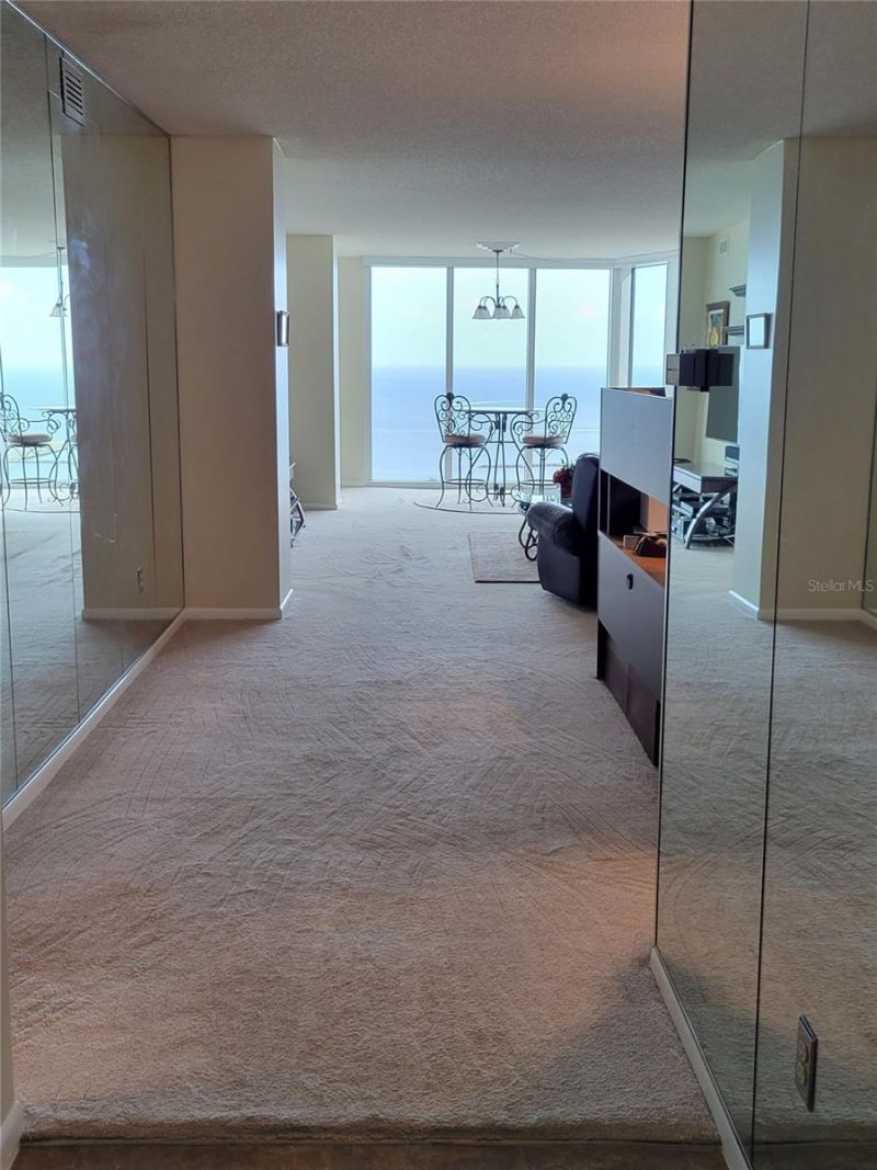 1 Beach Drive Se, Unit 2003, Saint Petersburg, FL 33701 Photo