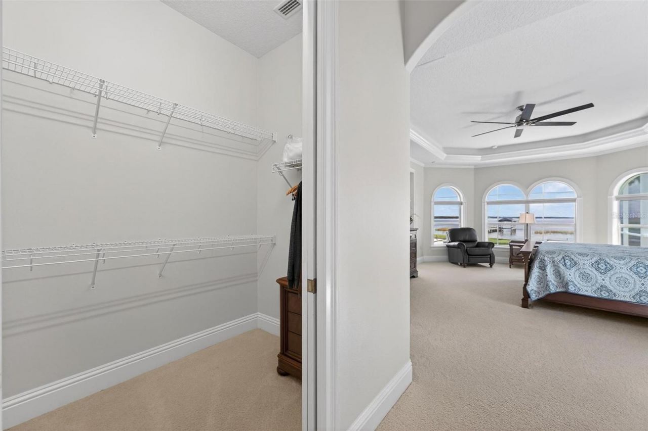 7303 Birds Nest Court, Yalaha, FL 34797 Photo