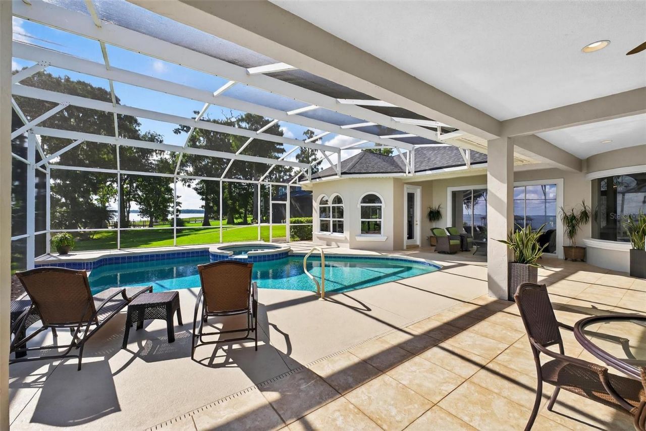 7303 Birds Nest Court, Yalaha, FL 34797 Photo