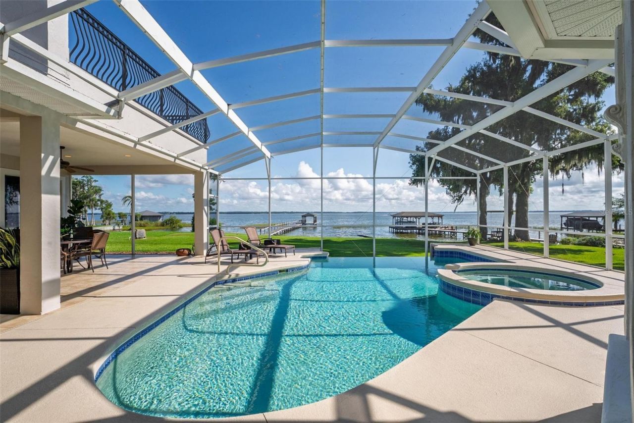 7303 Birds Nest Court, Yalaha, FL 34797 Photo