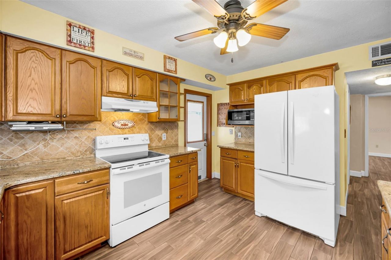 7230 Old Homestead Road, New Port Richey, FL 34654 Photo