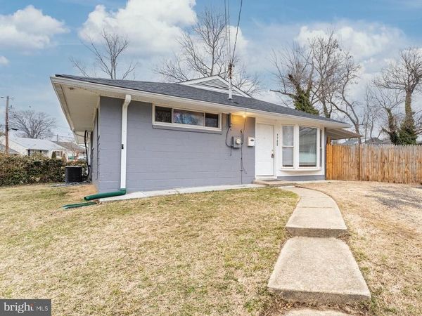 7700 GREENLEAF ROAD, HYATTSVILLE, MD 20785