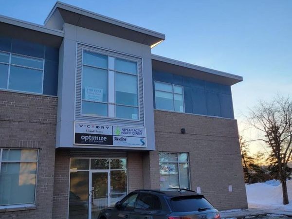 35 Auriga Drive, Unit 210, Ottawa, ON K2E8B7
