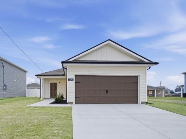 100 Phillips Drive NW, Manchester, TN 37355