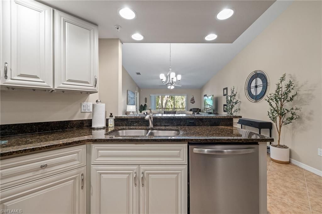 1113 Winding Pines Cir, Unit 203, Cape Coral, FL 33909 Photo