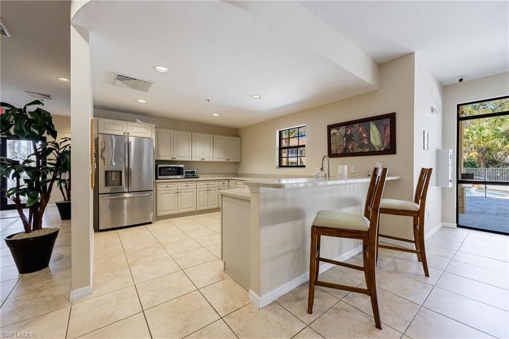 1113 Winding Pines Cir, Unit 203, Cape Coral, FL 33909 Photo