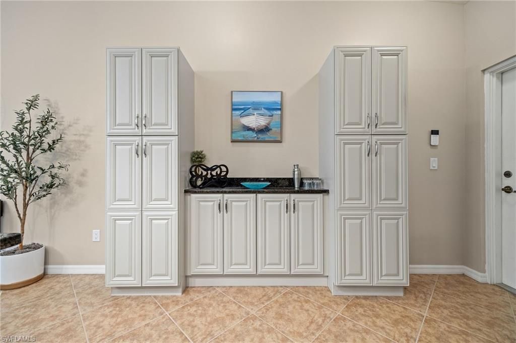 1113 Winding Pines Cir, Unit 203, Cape Coral, FL 33909 Photo