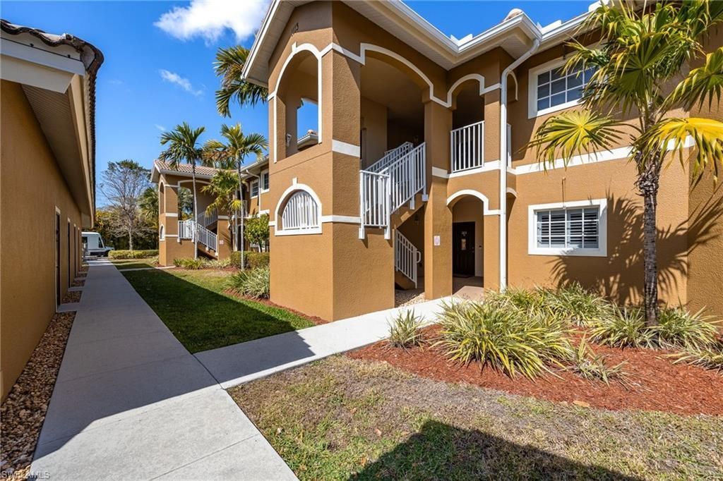 1113 Winding Pines Cir, Unit 203, Cape Coral, FL 33909 Photo