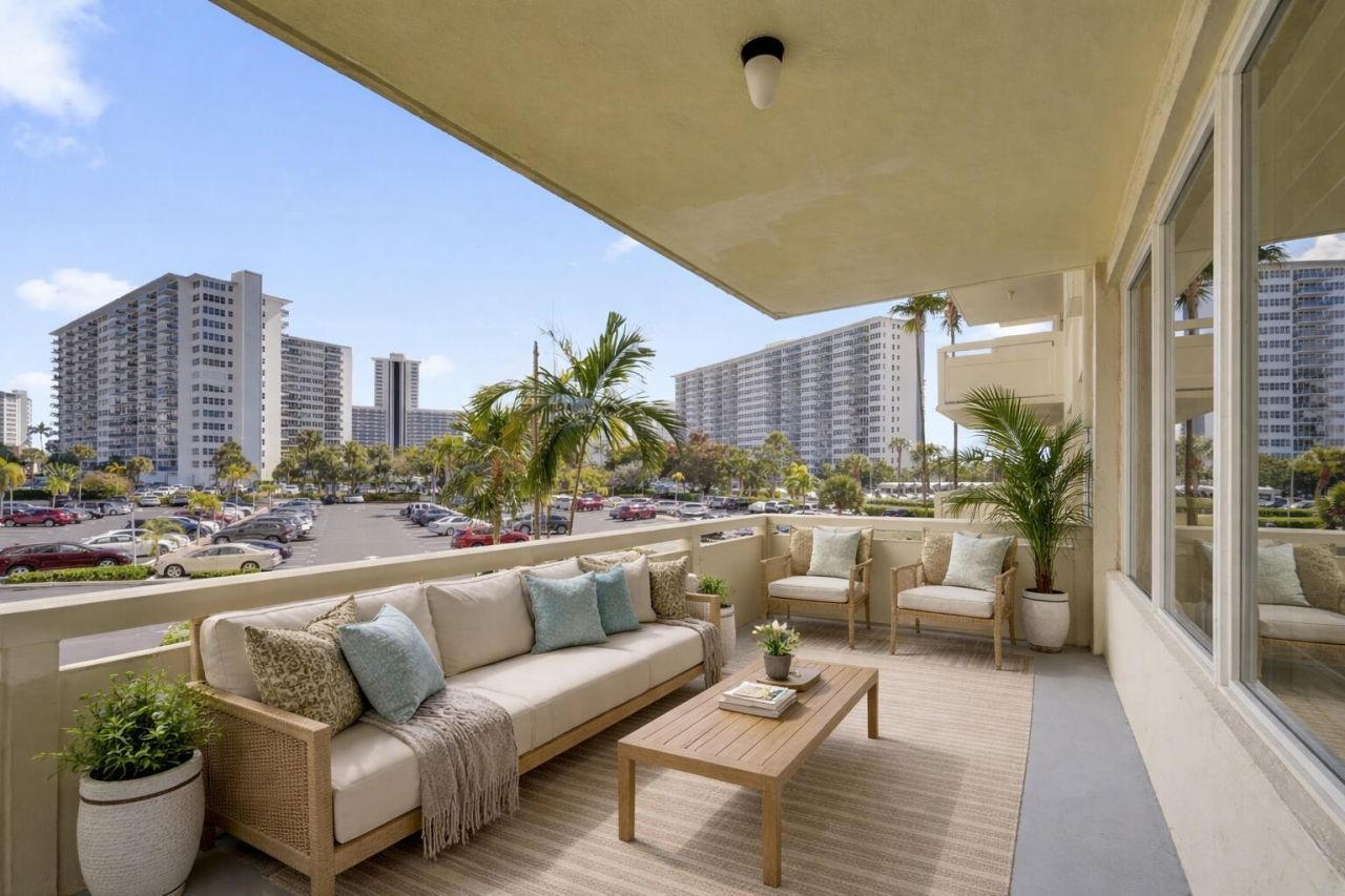 3200 NE 36th Street, Unit 220, Fort Lauderdale, FL 33308 Photo