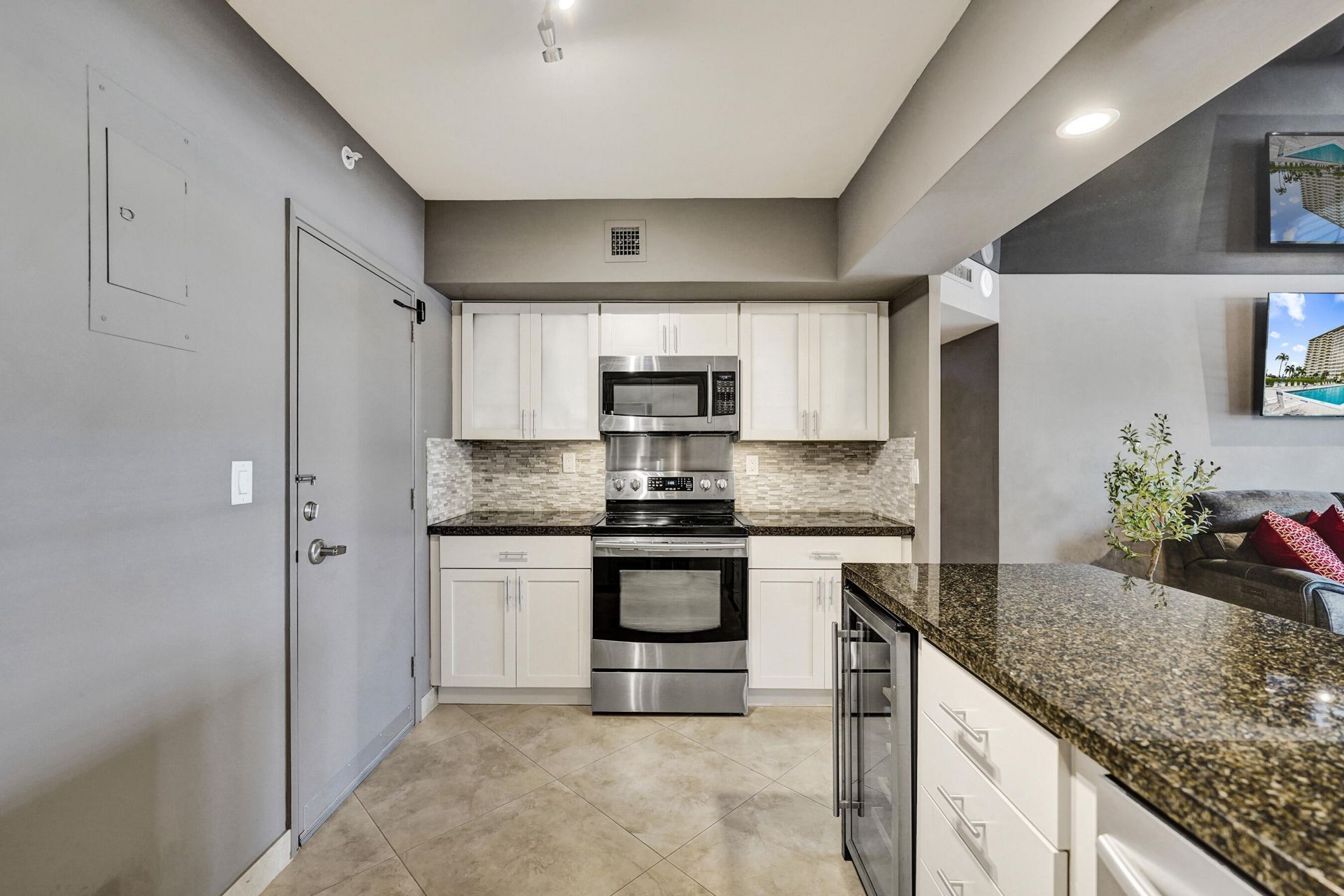 3200 NE 36th Street, Unit 220, Fort Lauderdale, FL 33308 Photo